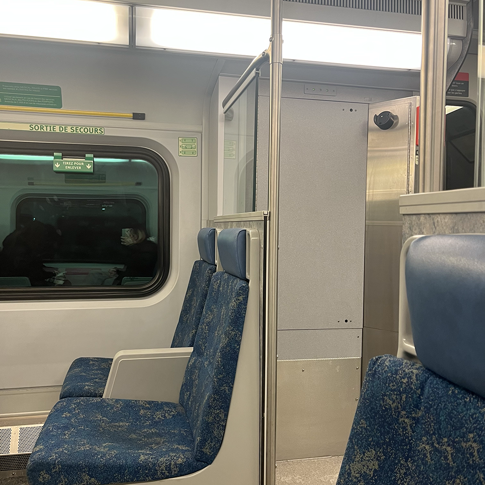 Sound of sitting on the train